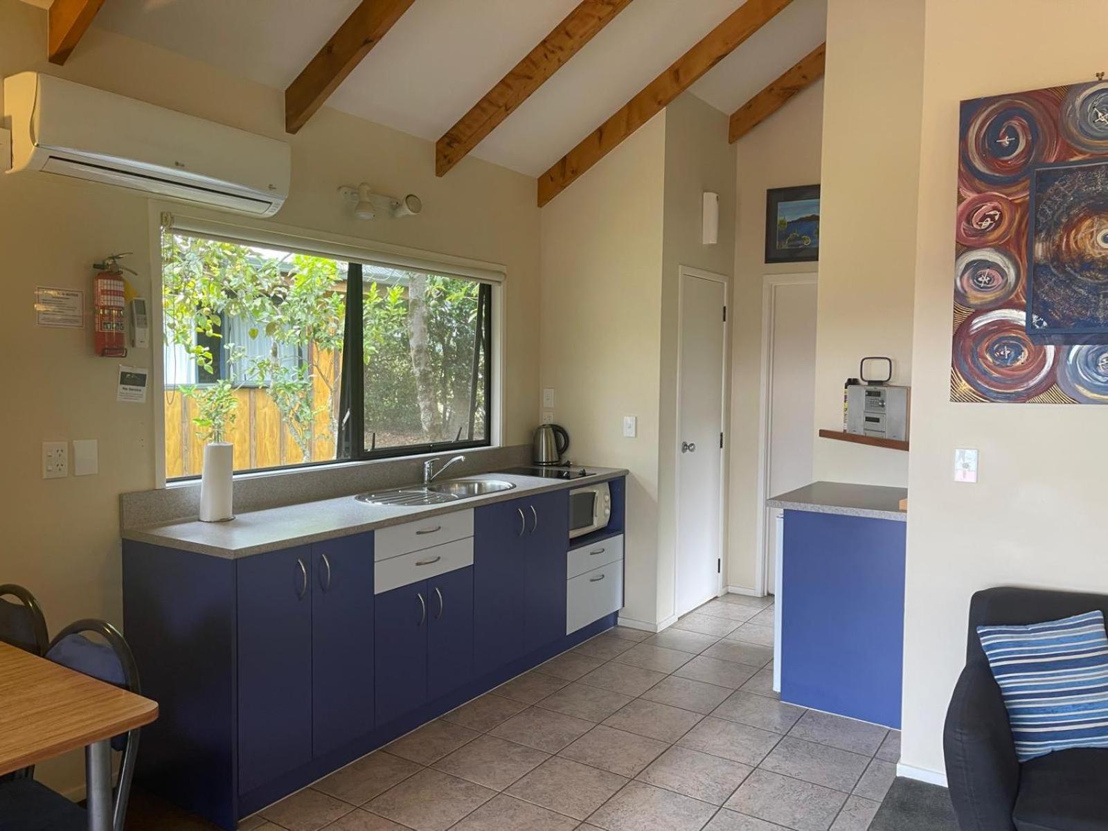 Kerigold Secluded Chalets Motel เคริเคริ ภายนอก รูปภาพ